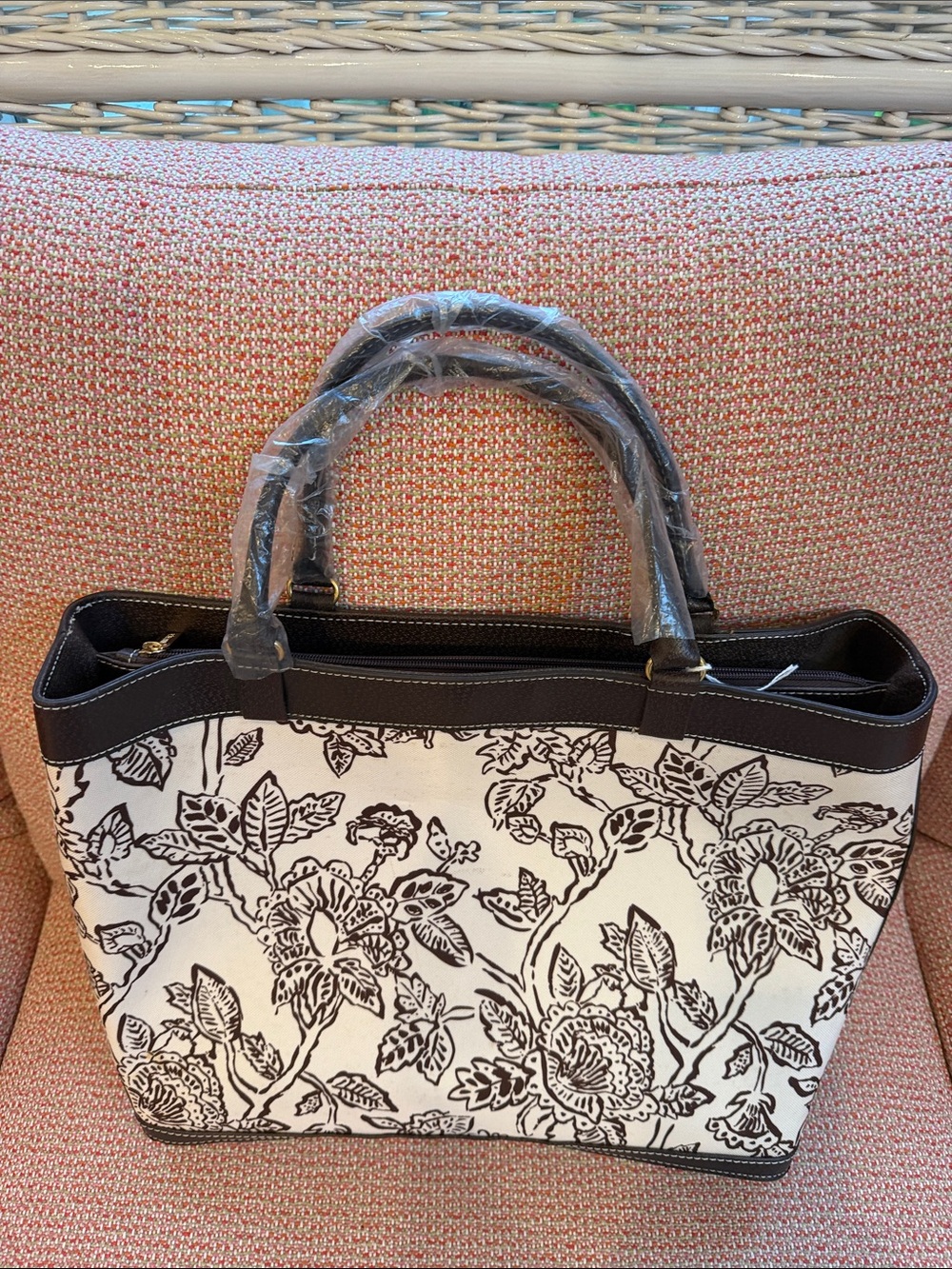 Estée Lauder floral tote bag , cream canvas body with a brown botanical trim